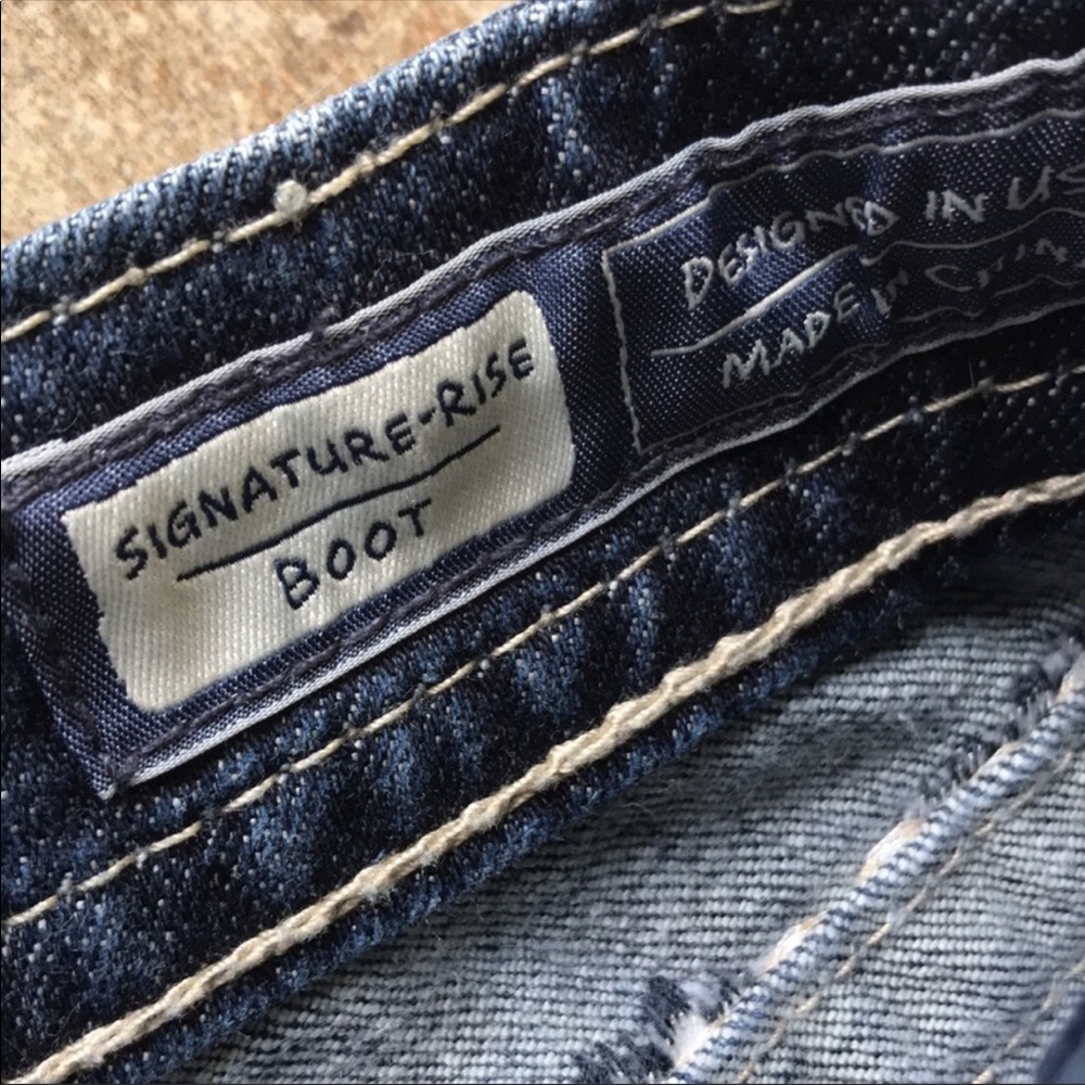 Miss Me Signature Boot Cut sz.28,32in.inseam - Picture 7 of 9